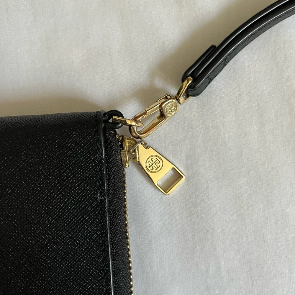 Tory Burch Wallet / Wristlet - Picture 5 of 6